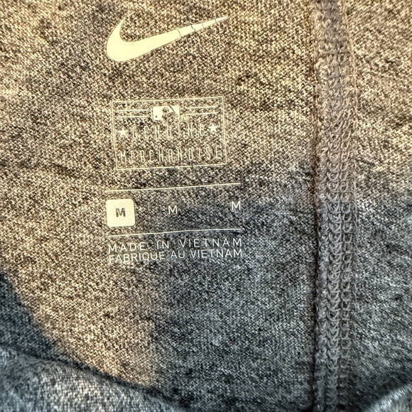 Women’s Chicago Cubs long sleeve shirt - Picture 4 of 4